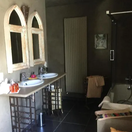 Bed & Breakfast Chez Nicole *